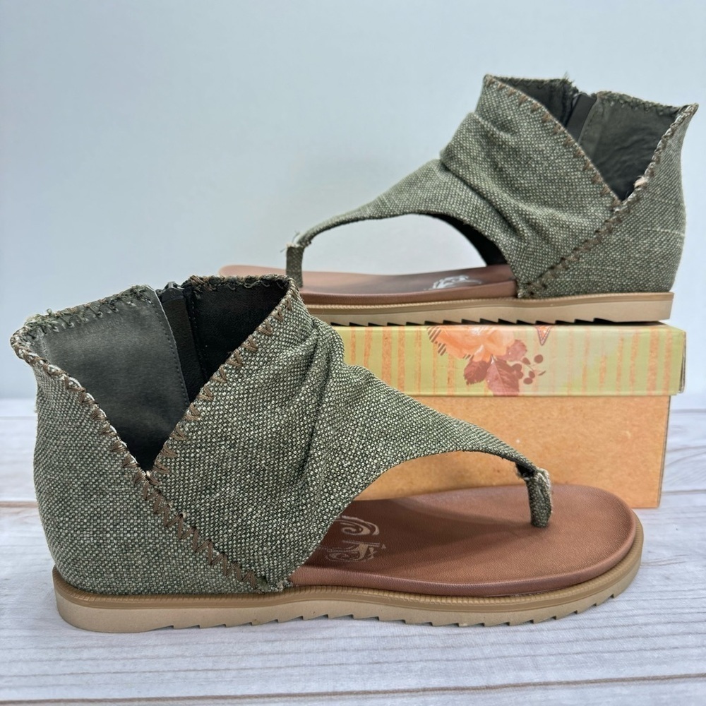 Very G Alexander in Khaki Olive Green Canvas Raw Edge Flat Thong Sandals